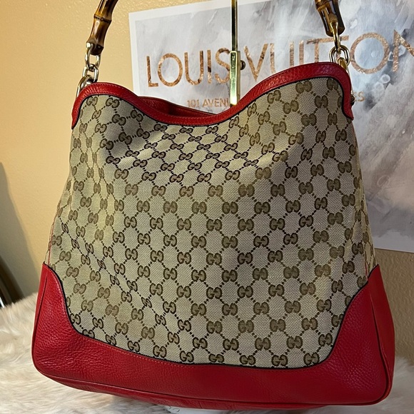 Authentic Gucci Bamboo Shoulder Bag - Picture 6 of 15